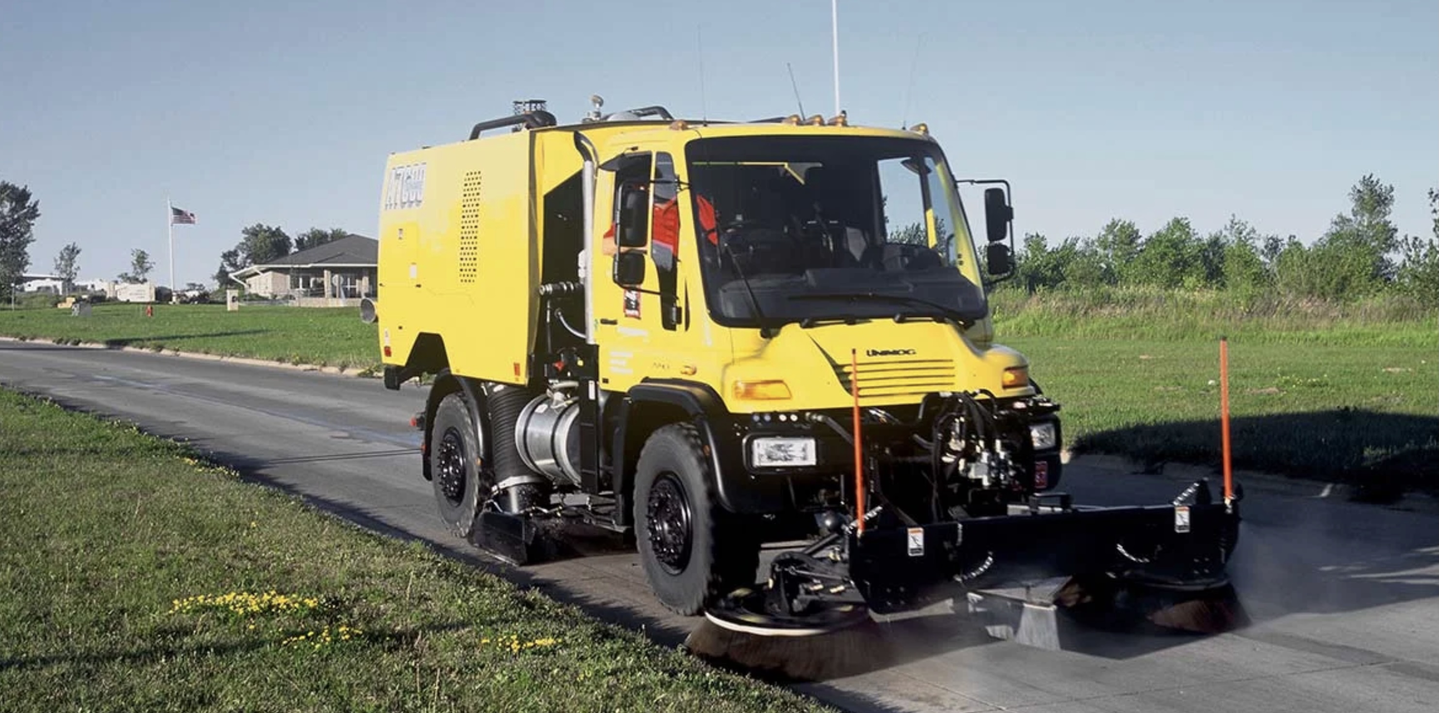 Mercedes Benz Unimog Lavaggio Strade