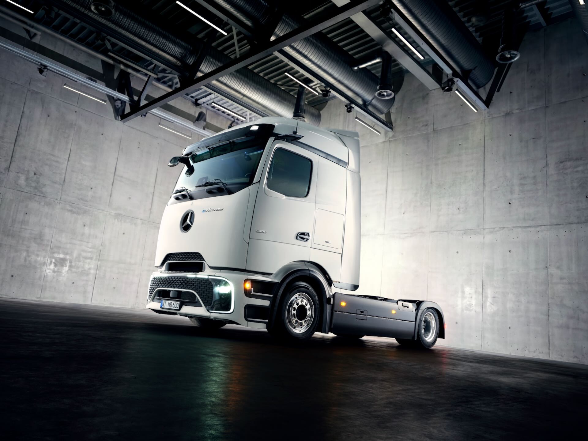 Mercedes Benz Eactros Lowliner 2026 1