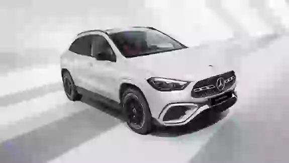 Mercedes GLA 6