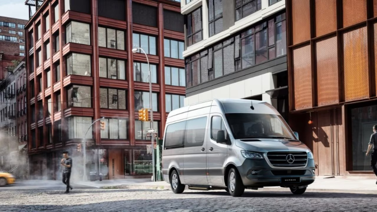 Mercedes Sprinter Tourer 2