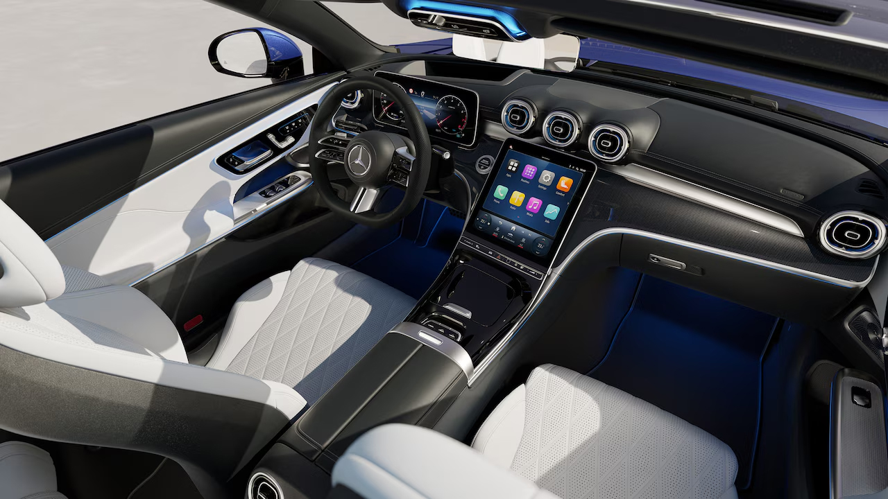 Mercedes CLE Cabrio Interni