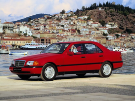 Mercedes-Benz Classe C: storia di un’icona Classe C Copia Con Targa