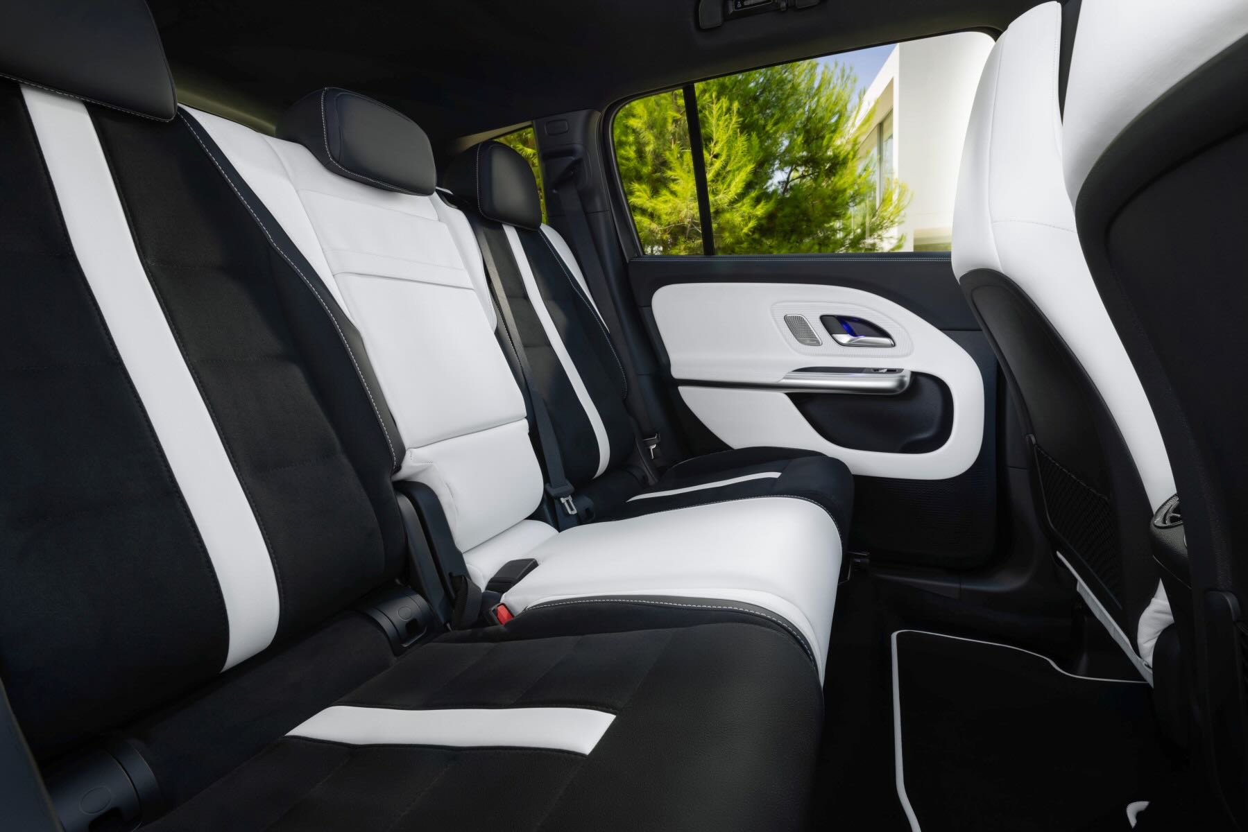 Mercedes Benz GLB EQ Elettrica 9