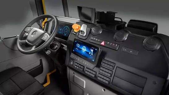 Mercedes Eeconic 3 Mercedes Eeconic 3