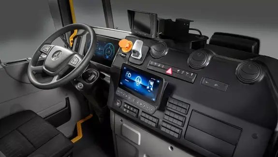 Mercedes Eeconic 3 Mercedes Eeconic 3