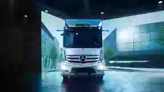 Mercedes Eactros 2