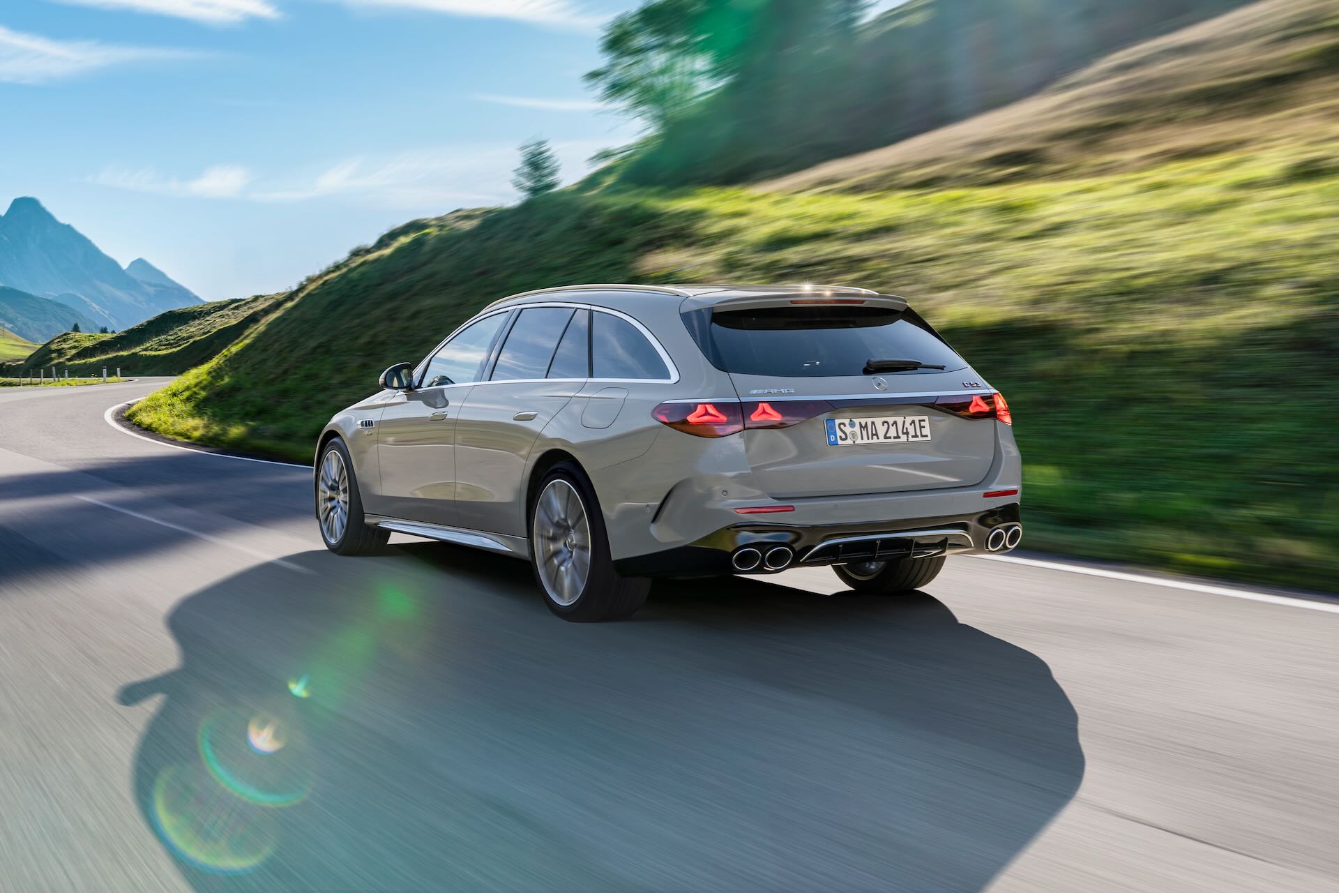 Mercedes Benz E Performance Plug In Hybrid 2