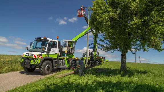 Mercedes Unimog 4 Mercedes Unimog 4