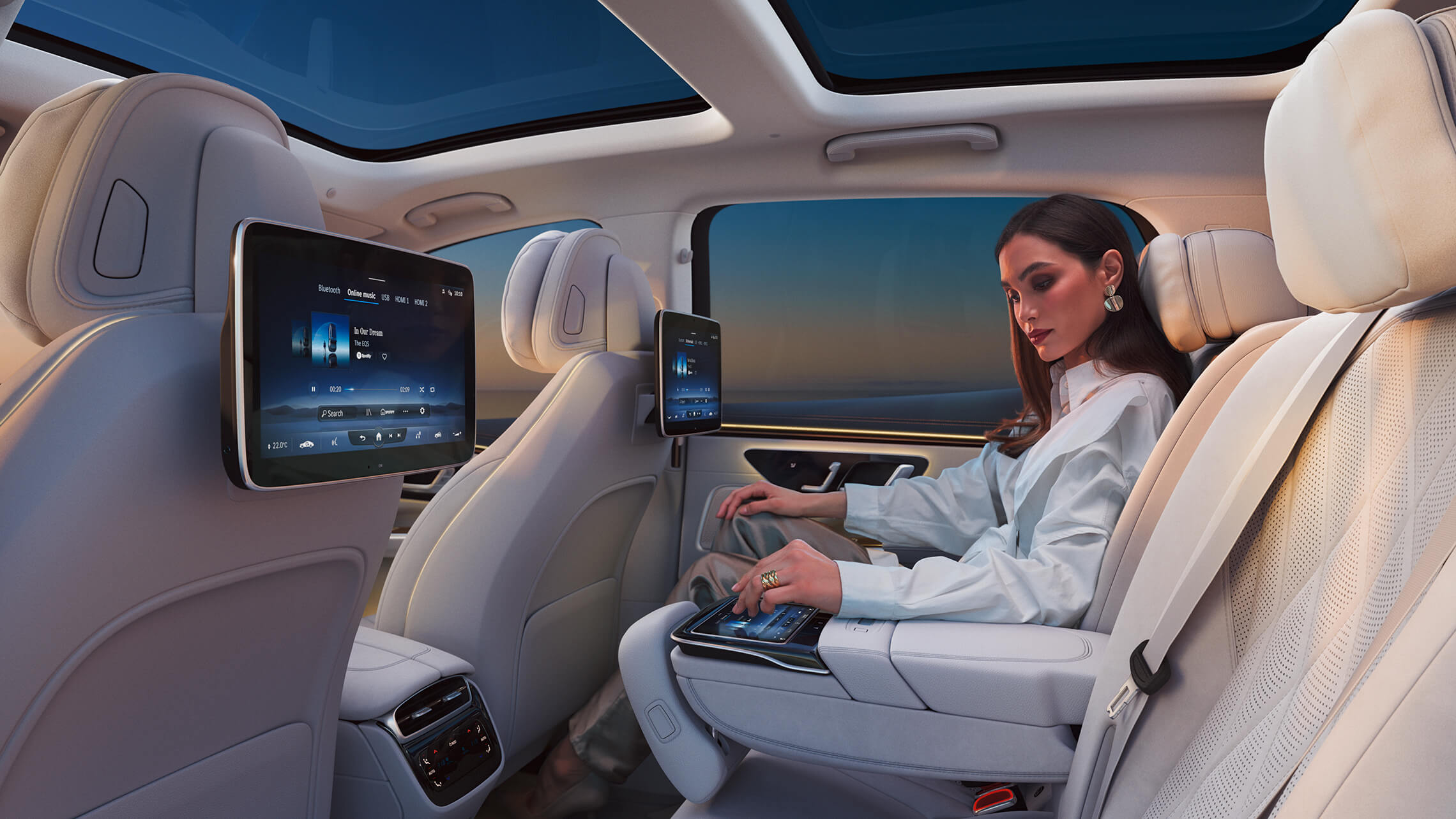 Mercedes Eq Eqs Suv1