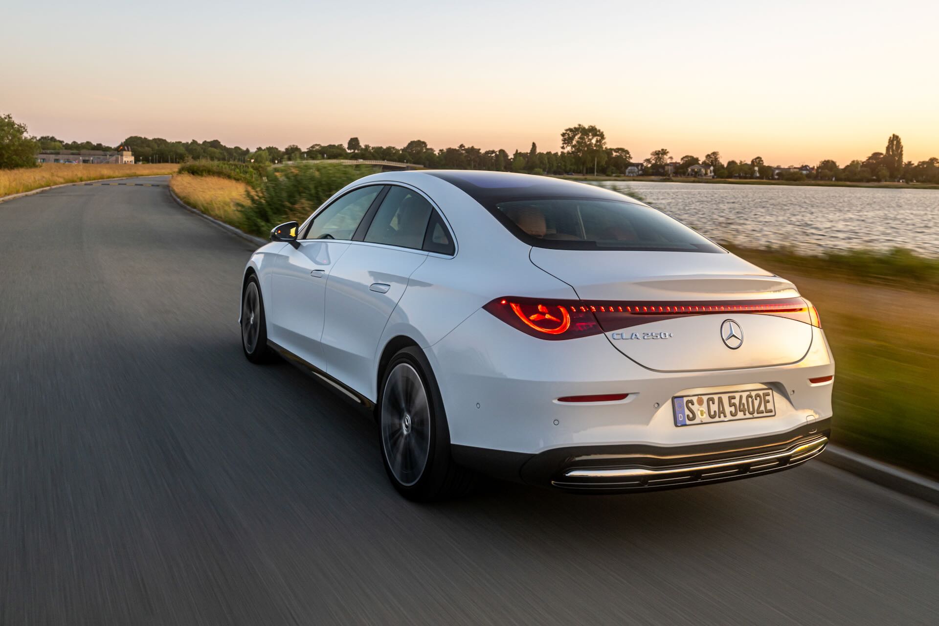 Mercedes Benz CLA EQ 2026 11