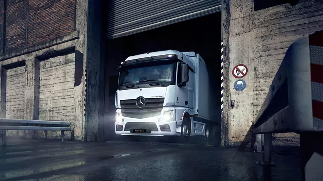 Mercedes Actros F 11