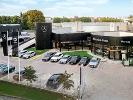 Monza MERBAG SHOWROOM 2C